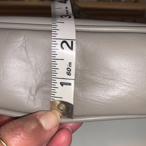 Club Monaco drawstring clutch - Picture 6 of 15